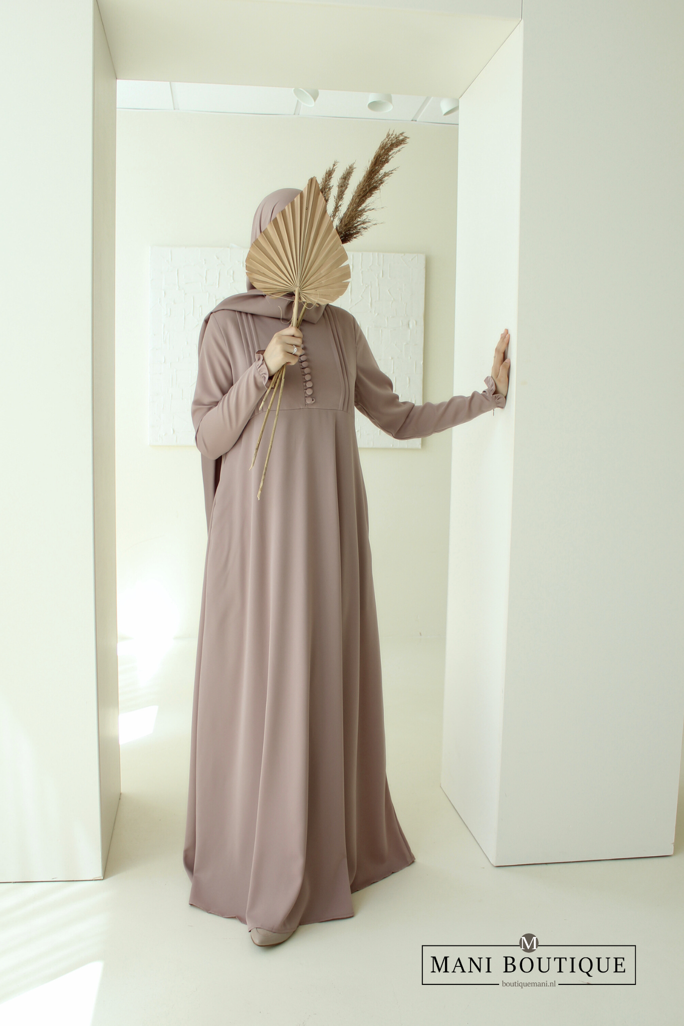 Abaya Yasmin mini cute sleeves nude taupe (2 lengtes - lightweight) - Afbeelding 2