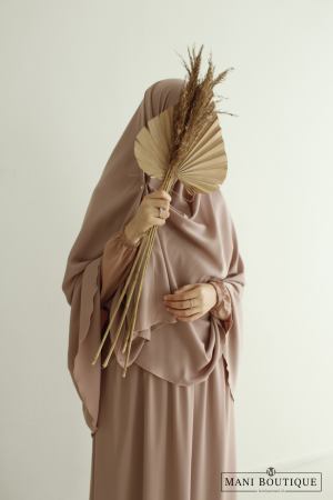 Rok en khimaar nude