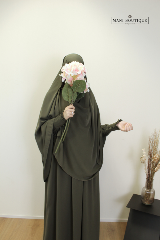 Hafsa khimaar army green