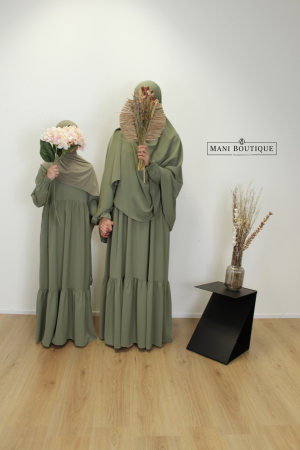 abaya met plooien cedar green