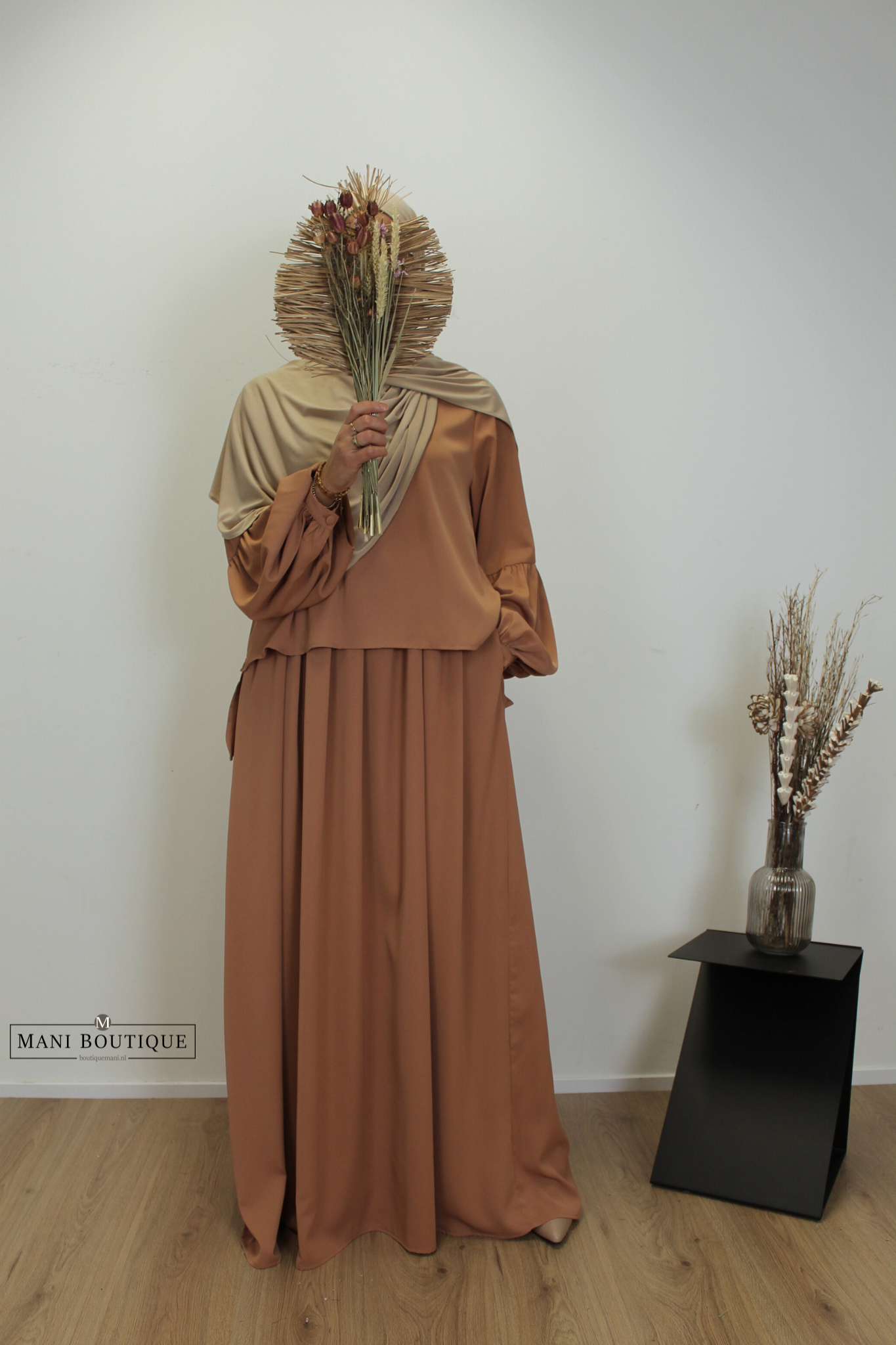 abaya blouse terracotta