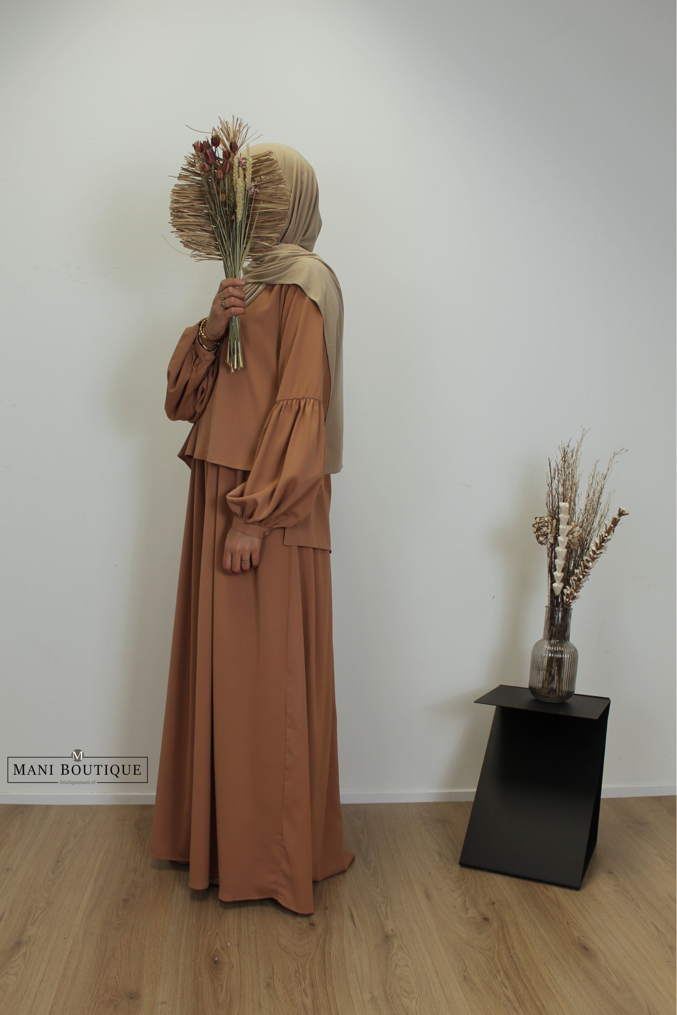 abaya blouse terracotta