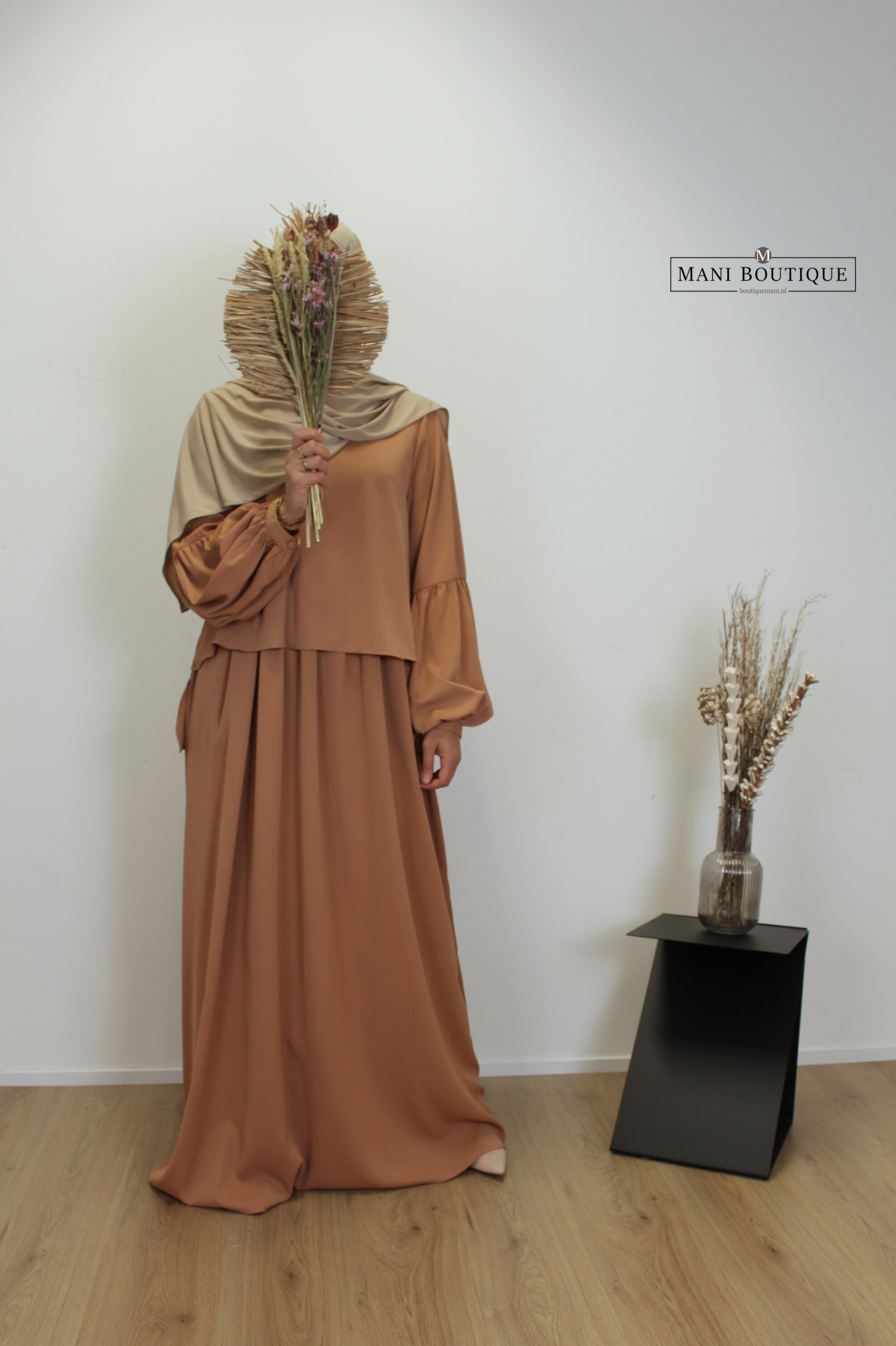 abaya blouse terracotta