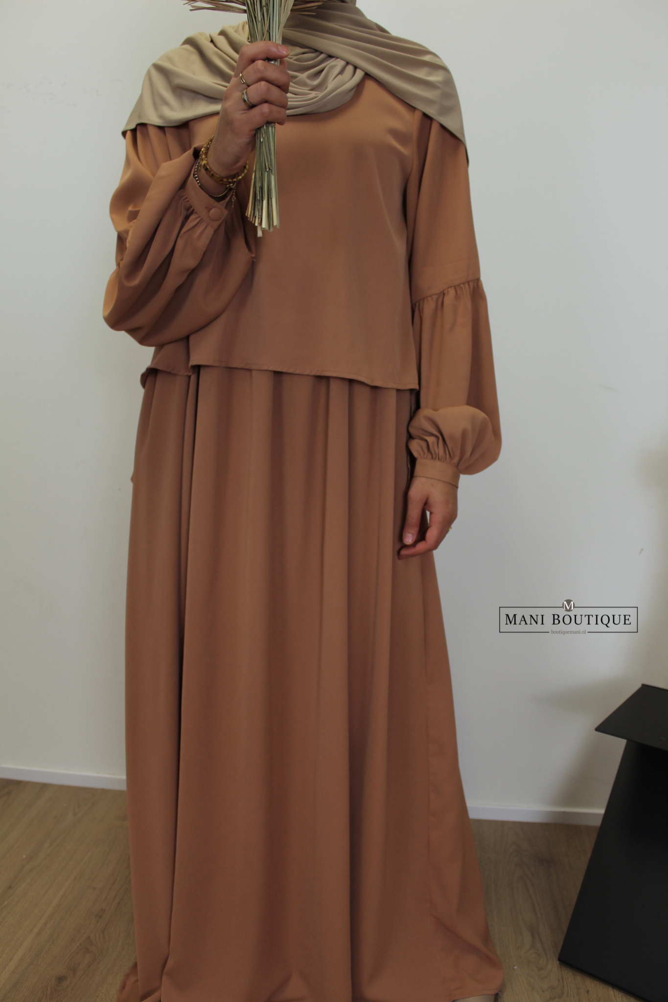 abaya blouse terracotta