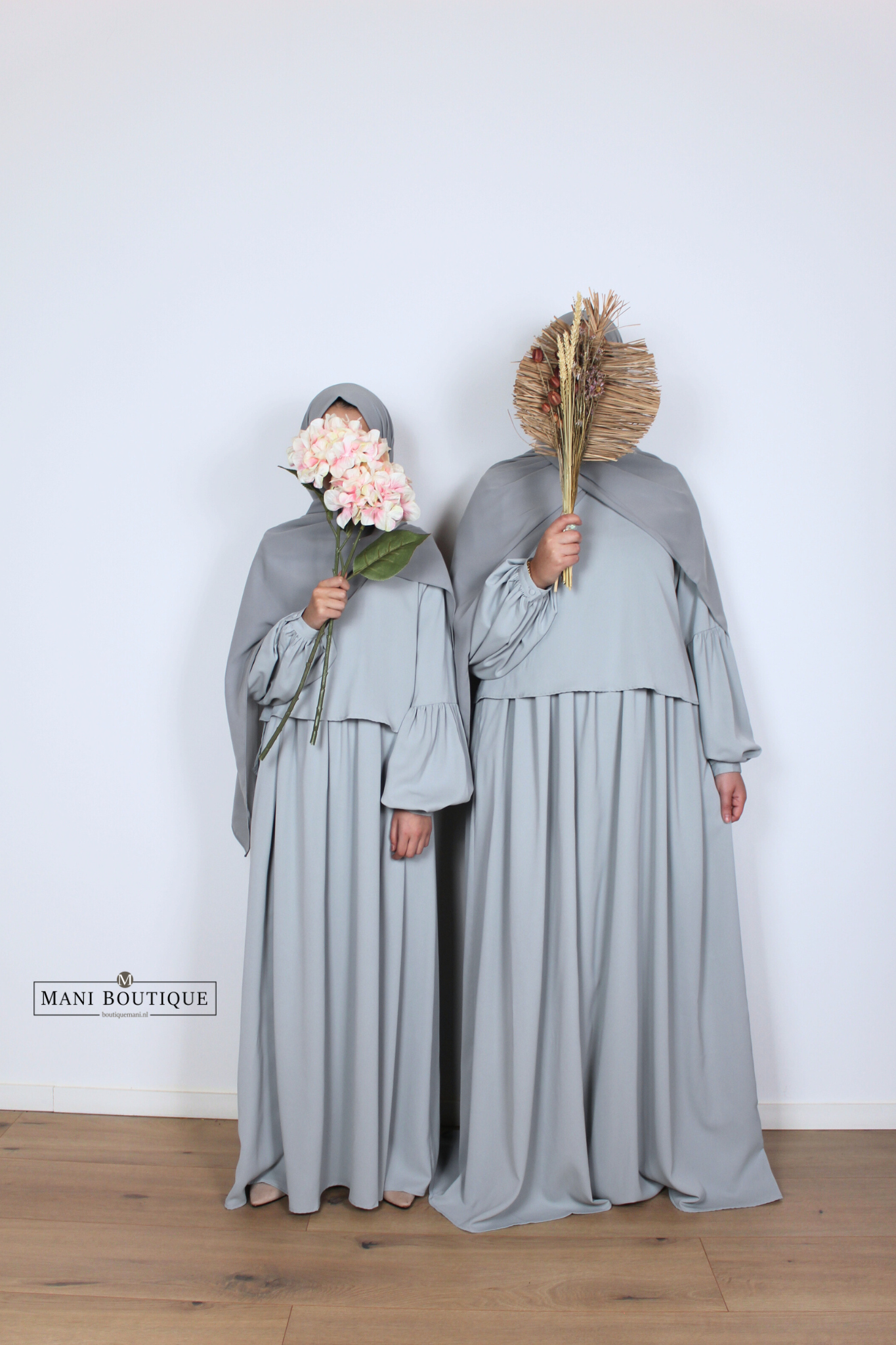 Abaya met blouse powder blue (2 lengtes - lightweight) - Afbeelding 3